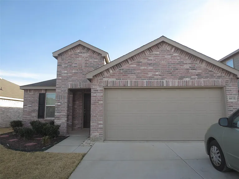 4633 Benham Dr — Photo 4