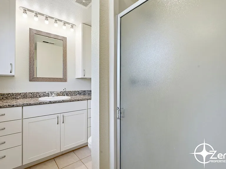 12719 NE 10th Ave — Photo 23