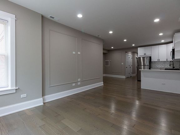 3rd image of 2817 N Talman Ave #3B-2BA