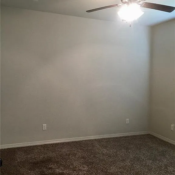 109 Ehlinger Dr — Photo 11