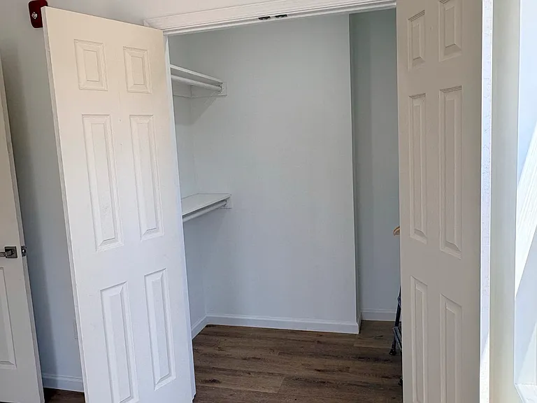 2401 Kensington Ave #1 — Photo 9