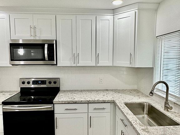 3rd image of 5226 188th St SW APT B