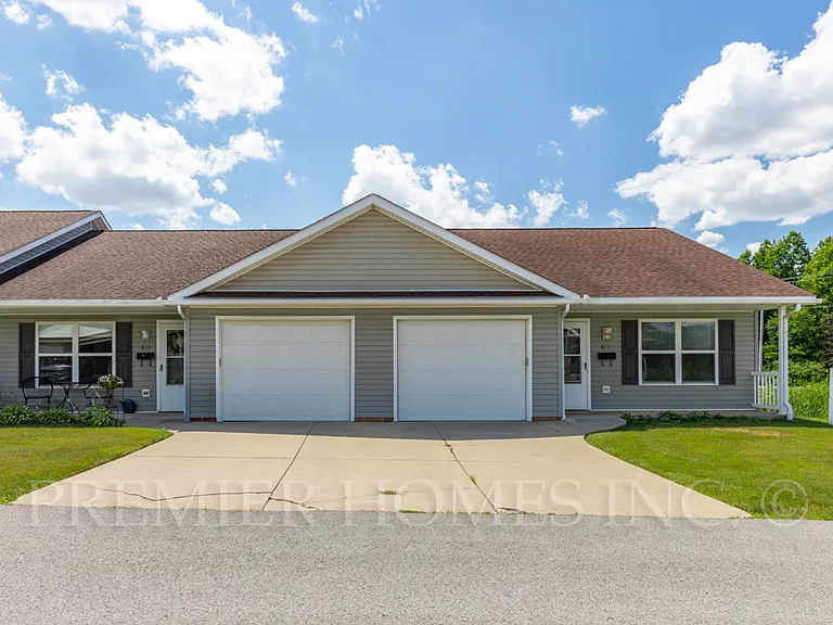 811 Serenity Ln #811 — Photo 4