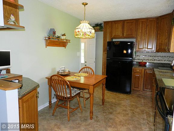 5th image of 723 Burnside Dr