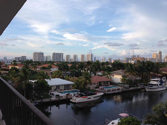2nd image of 2903 N Miami Beach Blvd #508