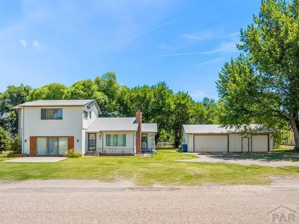760 Crystal Ln, Pueblo, CO 81006