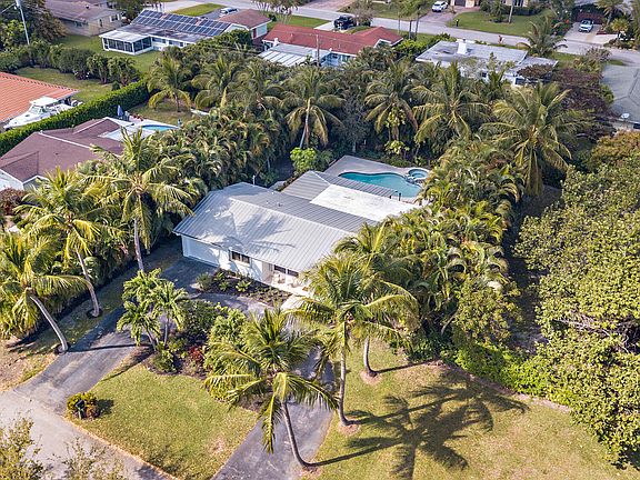 4th image of 1711 Gregory Rd