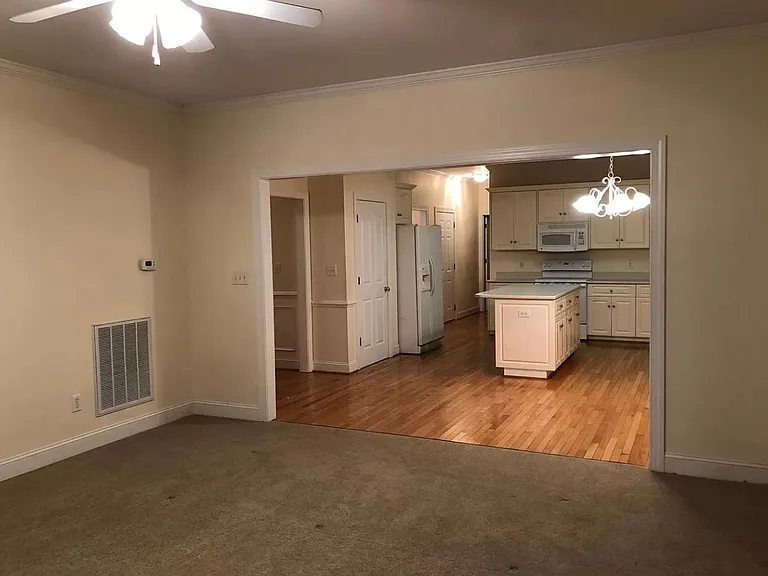 506 Eagle Pointe Dr — Photo 5