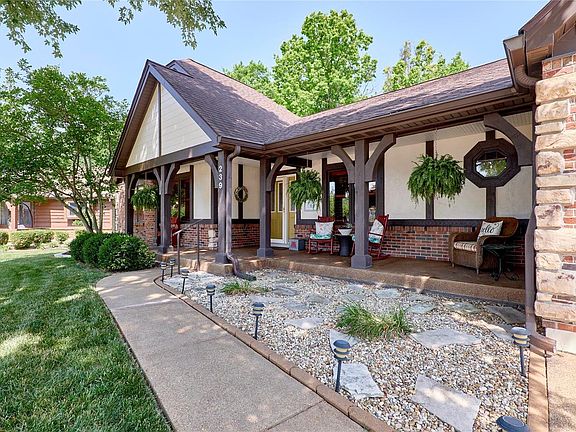 3rd image of 239 Chianti Ct