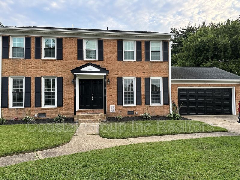 1st image of 1012 Meadowview Pl