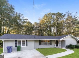 2471 Navajo Trl SW, Atlanta, GA 30331