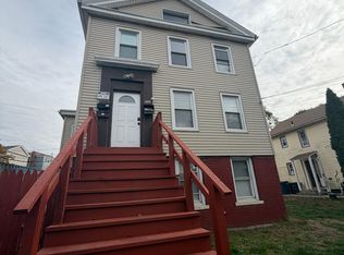 223 Ferry St #2, New Haven, CT 06513