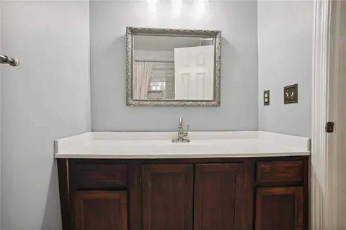2 bed, 2.5 bath, 1478 sqft, $875 — Photo 2