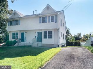 93 Clymer Ave, Morrisville, PA 19067