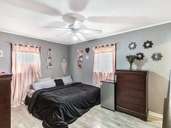 5th image of 920 White Cut Rd