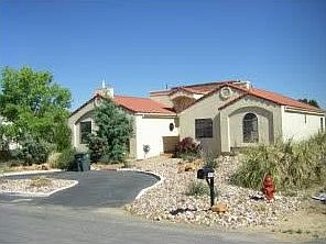 1st image of 1423 E Basswood Cir