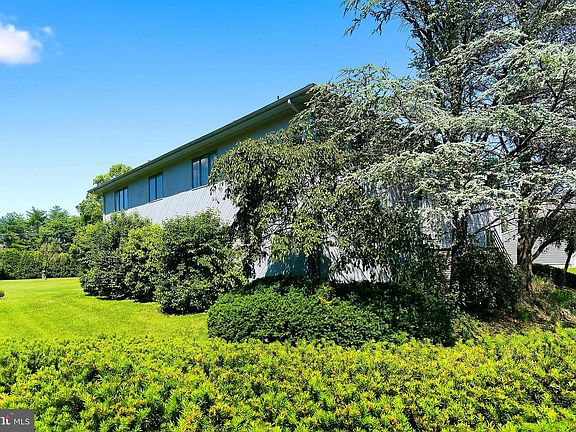 2nd image of 801 Hughes Dr