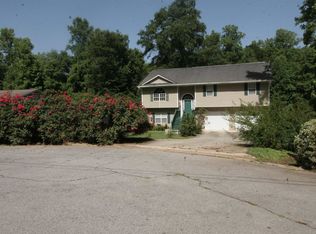 70 Brentwood Pl, Carrollton, GA 30117