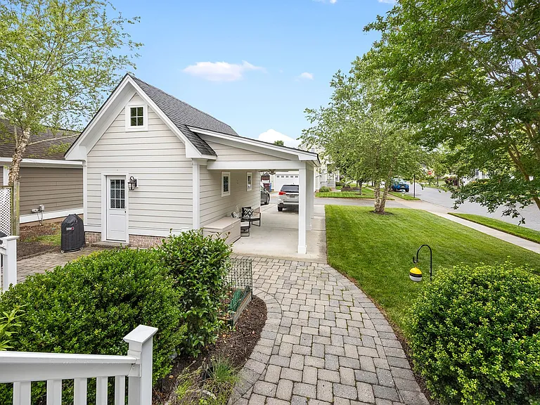 3227 Dodd Dr — Photo 23