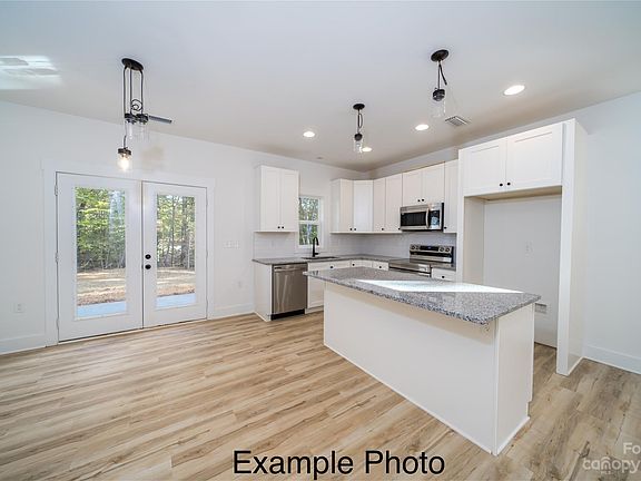 3rd image of 5144 Sawbill Ln