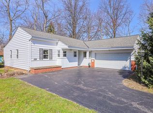 1440 Ford Rd, Lyndhurst, OH 44124