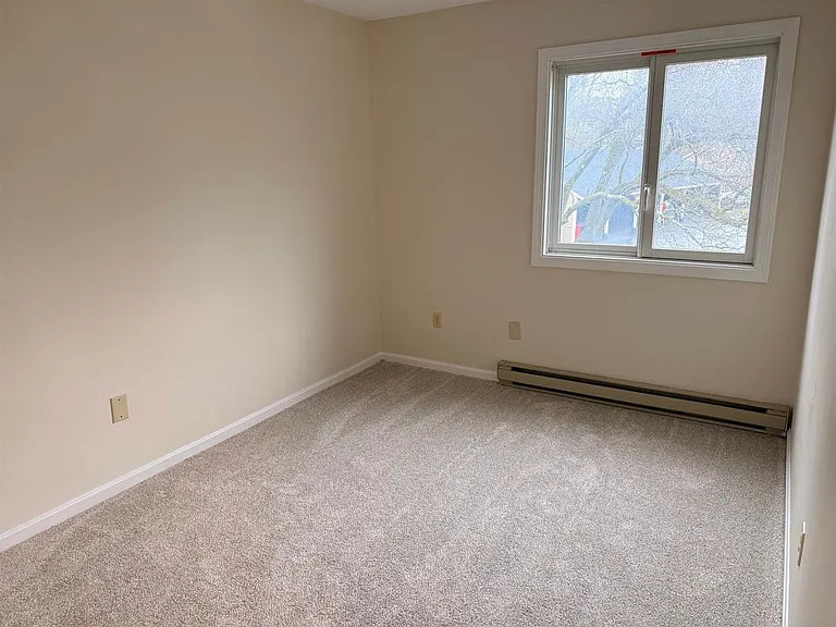 L4 Stonehedge Dr #L4 — Photo 14