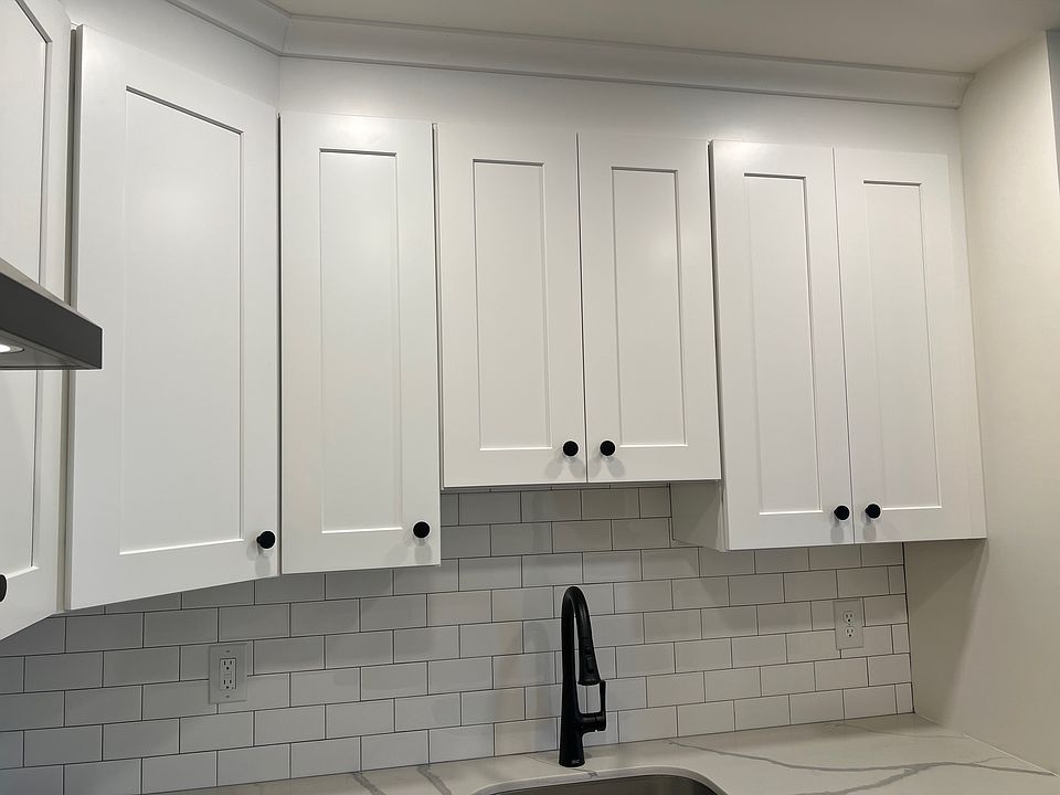 Kitchen Cabinets - New