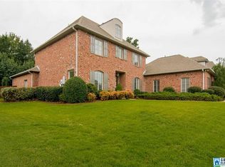 724 Lake Crest Dr, Hoover, AL 35226