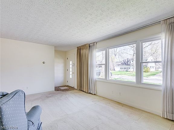 2nd image of 3099 Prior Dr