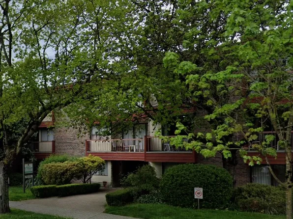 Pine Manor