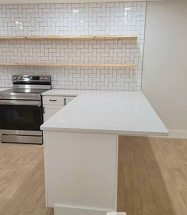 5th image of 75 NW 5th St APT 3