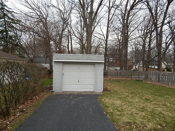 5th image of 4266 W 212th St