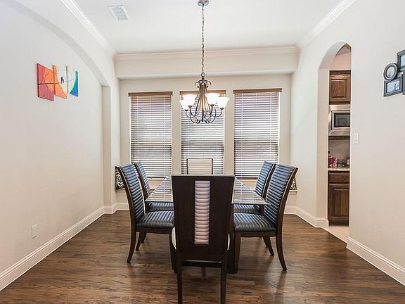 5th image of 6313 Plum Creek Dr