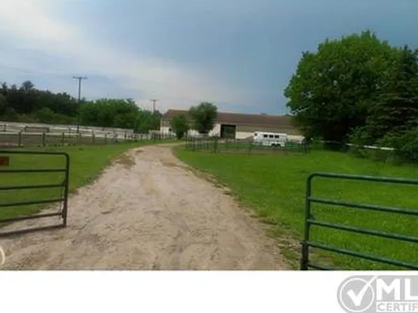 9571 Joy Rd, Plymouth, MI 48170