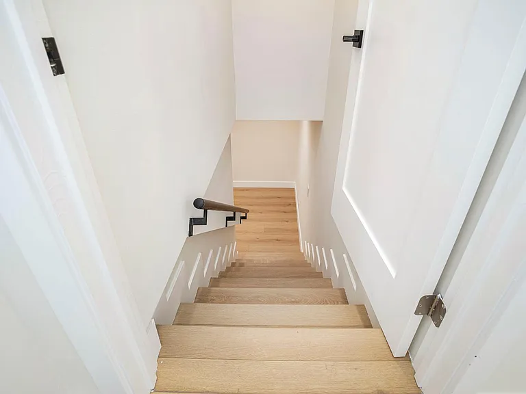 2225 Scott Rd — Photo 34