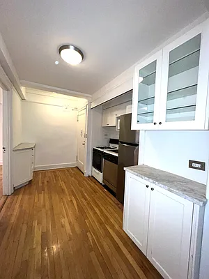 Sold by Helen Downey, LREB | media 5