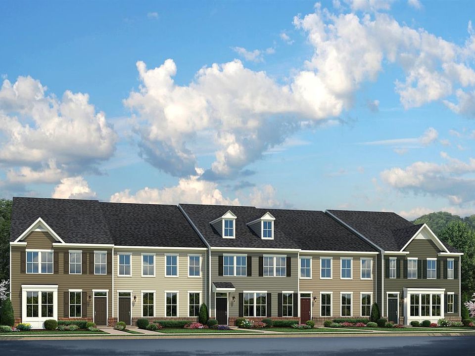 1st image of 105 Moyer Hill Dr