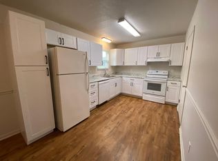 1822 Meadowland Ln APT C, Louisville, TN 37777