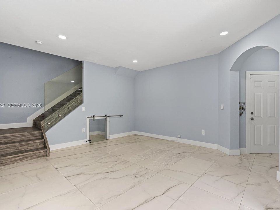 1st image of 16570 SW 70th St