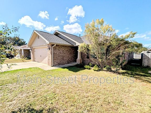 2nd image of 4411 Fiske St