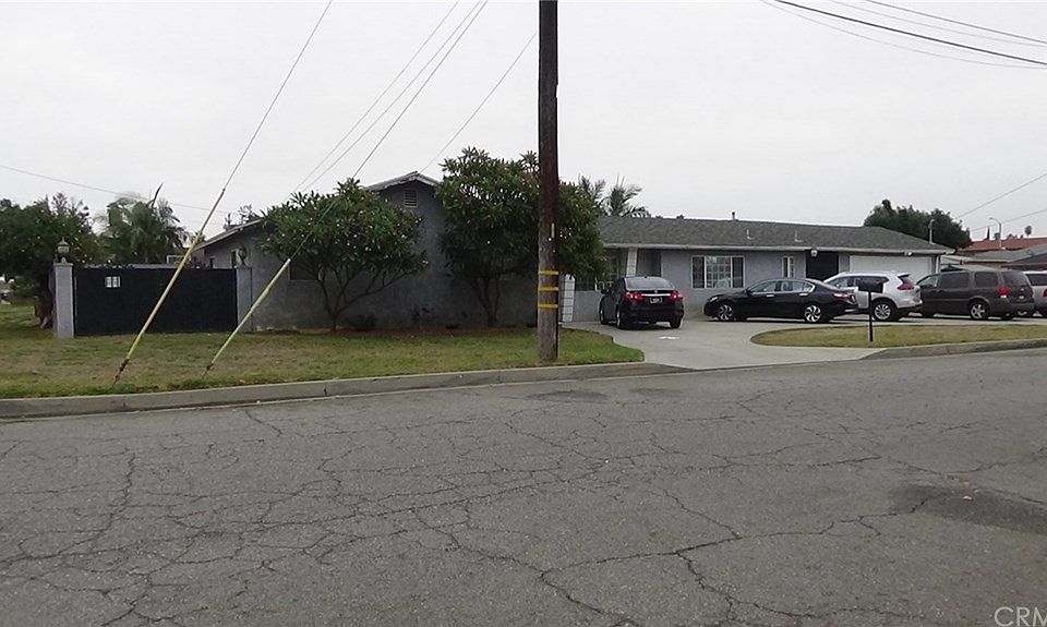 1st image of 528 N Janalinda Ave