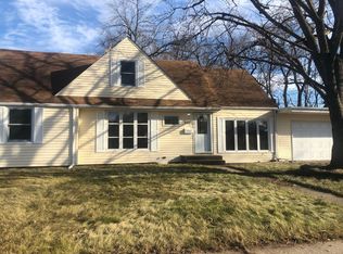 6451 East Dr, Loves Park, IL 61111