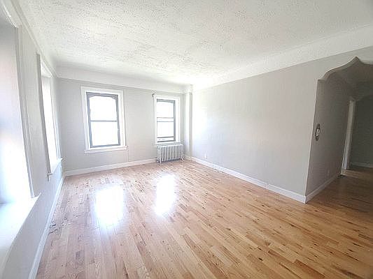 4th image of 2513 Newkirk Ave #15