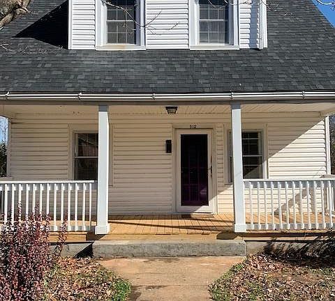 2nd image of 512 Orchard St
