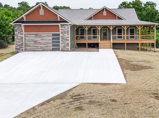 8036 Hebbertsburg Rd, Crab Orchard, TN 37723