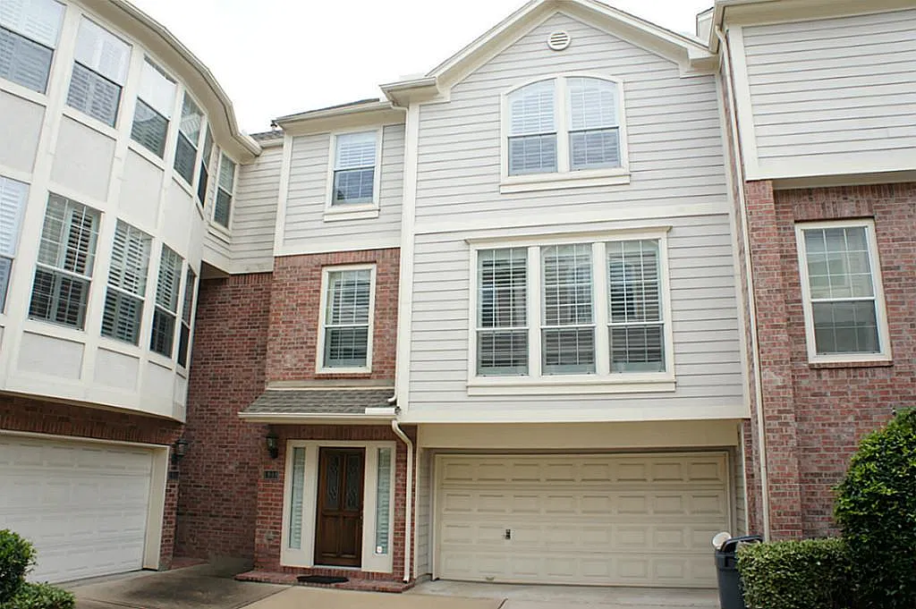 3 bed, 2.5 bath, 1927 sqft, $2,150 — Photo 1