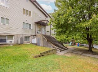 5 Nissan Ct, Monsey, NY 10952