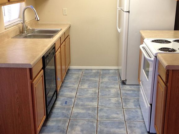 5th image of 314 Silver Hill Dr