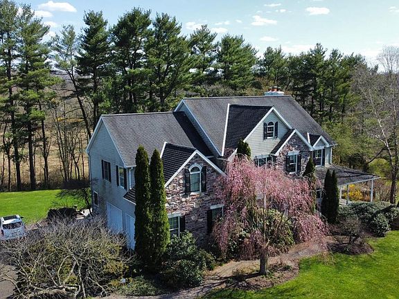 2nd image of 95 Cowpath Rd