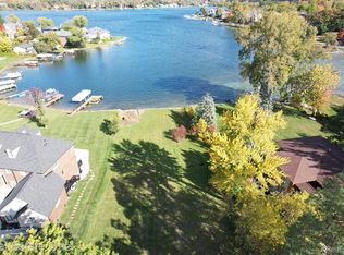 2450 Walnut Lake Rd, West Bloomfield, MI 48323